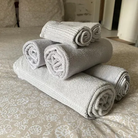 La Douce Angevine - La Perruche - Proche Centre Angers